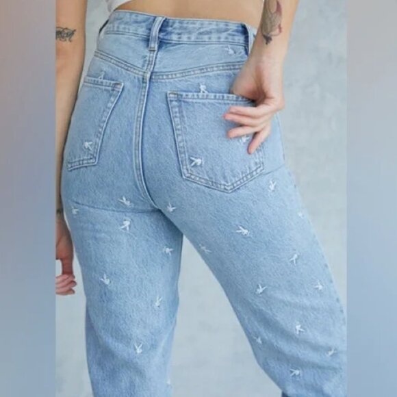 Playboy x Pacsun Raining Bunnies Sz 27 90’s Boyfriend Drop Hem Jeans 100% Cotton - Picture 3 of 8